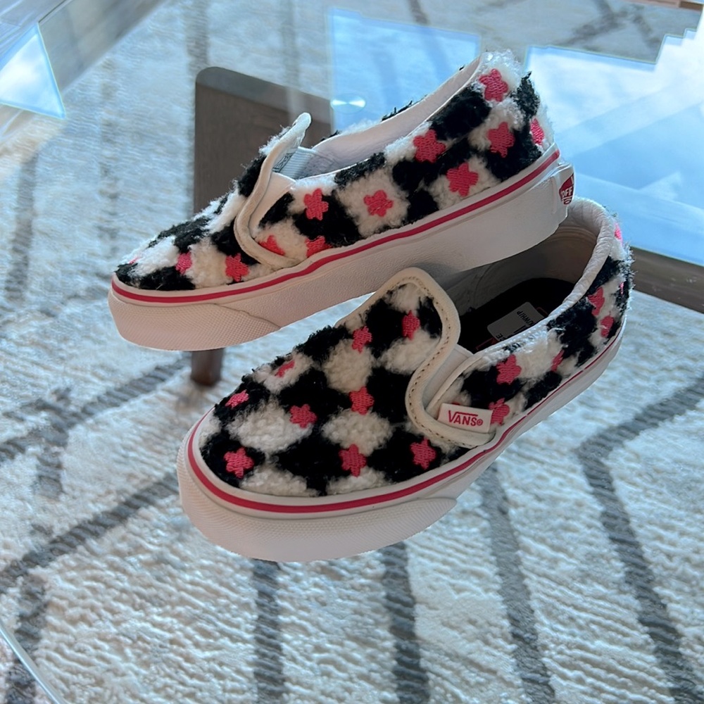 Girls slip on Vans shoes